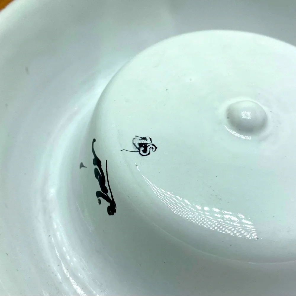 Mesa International Signed Art Pottery Cat Dish